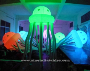 Medusas inflables con luces led.