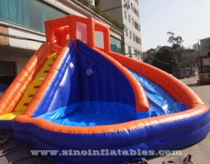 tobogán acuático inflable banzai de verano de patio trasero con piscina