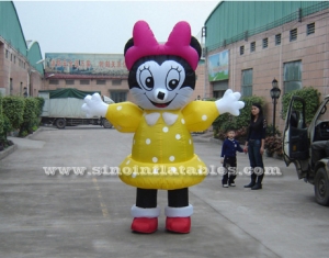 Minnie Mouse publicidad inflable de cartón en movimiento