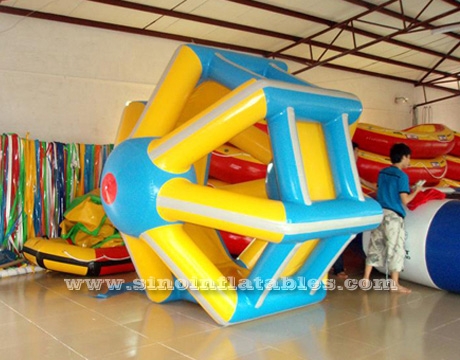 China inflatable water wheel sport game