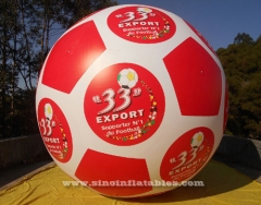 globo de helio inflable de gran publicidad de fútbol