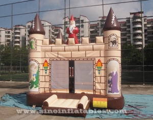 castillo hinchable inflable de edimburgo fiesta infantil al aire libre
