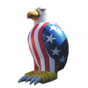 gigante patriótica inflable del águila